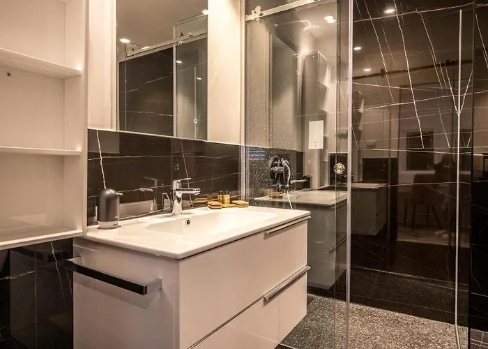 Flores Garden Villa *