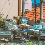 Flores Garden فيلة