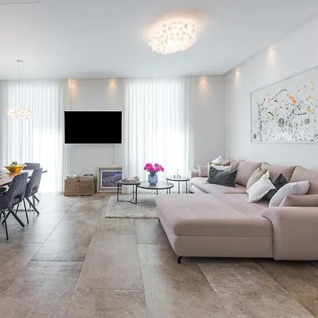 Вилла Flores Garden