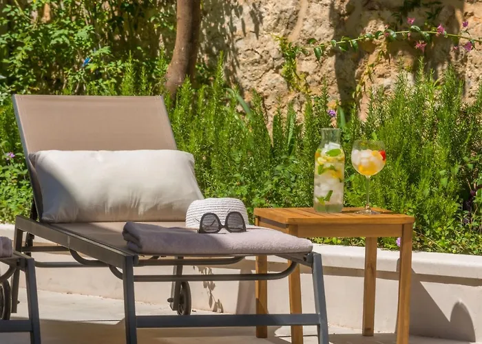 Flores Garden دوبروفينك