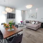 Flores Garden Villa