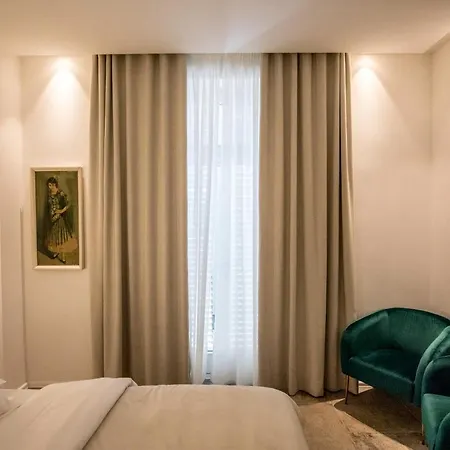 Flores Garden ドゥブロブニク