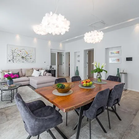 ヴィラ Flores Garden ドゥブロブニク