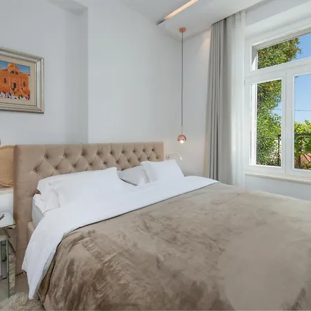 Flores Garden ヴィラ *