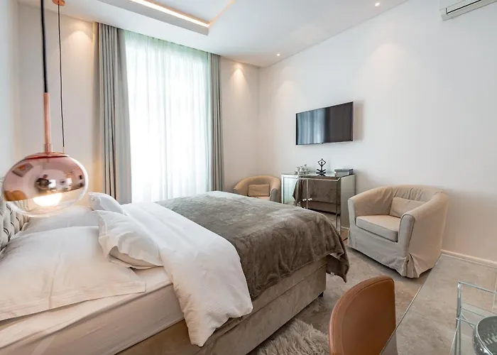 Flores Garden וילה *