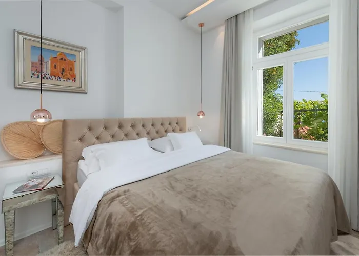 Flores Garden וילה *