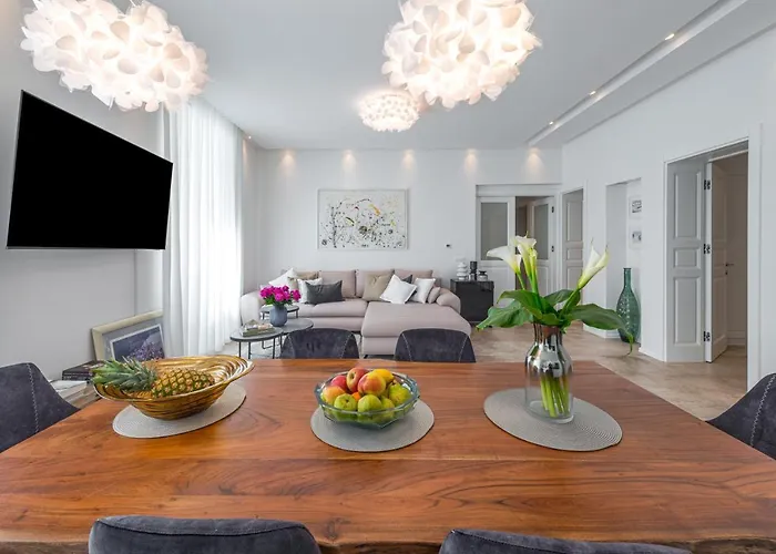 Flores Garden וילה *